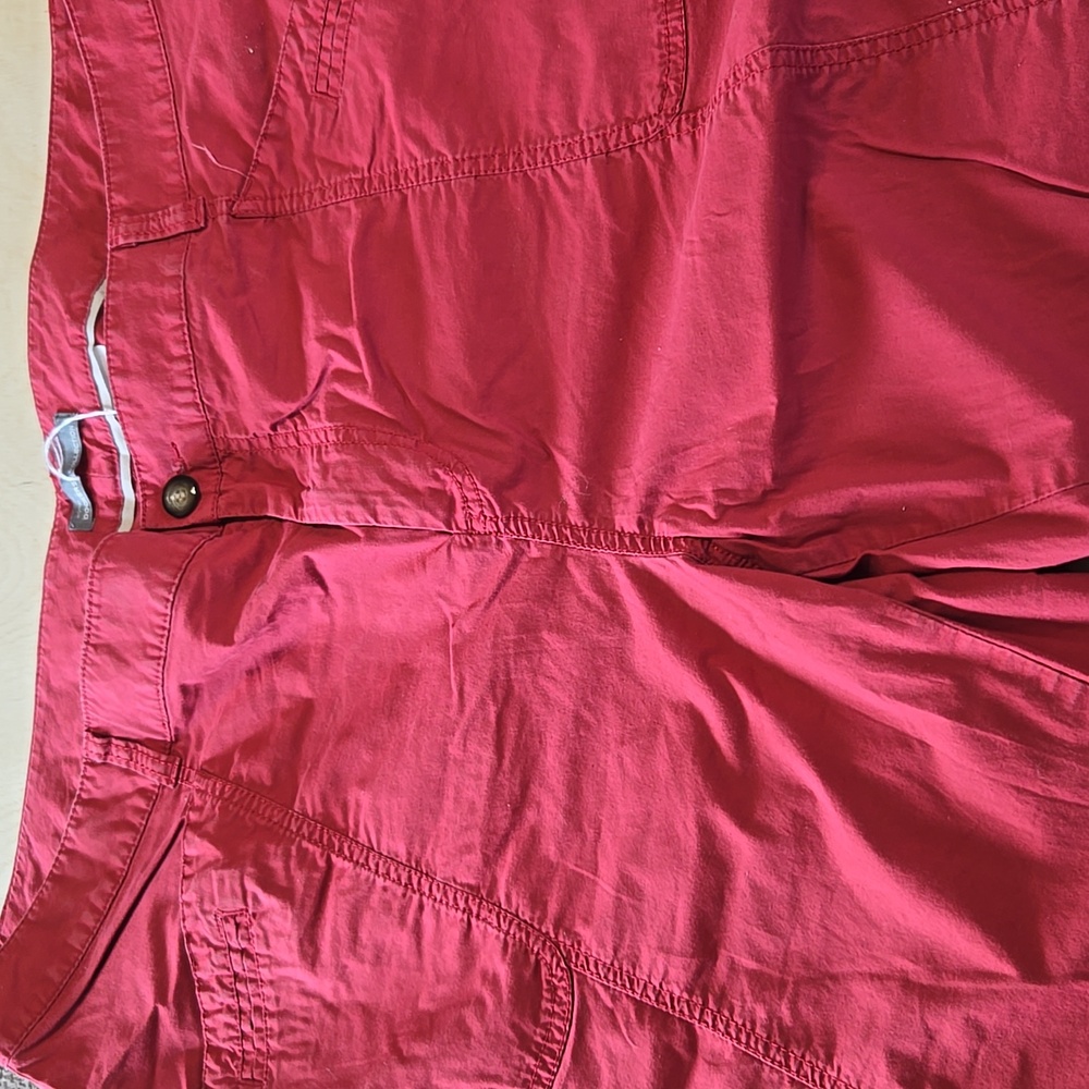 PA12 Levis Dockers Plus Capris Sz 24W Zip Front Pockets Drawstring Hem Brick Red - Picture 3 of 10